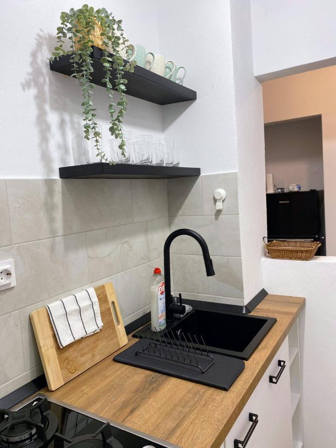 Central Cozy Apartment North Railway St - 4 Min Walk บูคาเรสต์ ภายนอก รูปภาพ